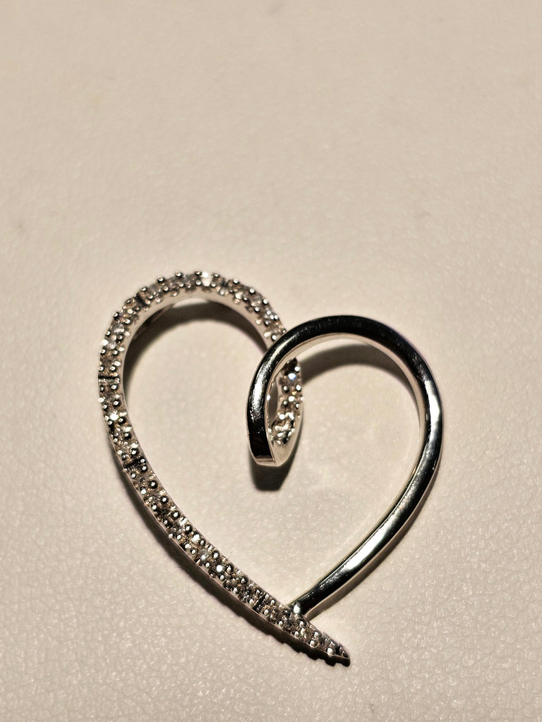 Sterling silver & diamond heart pendant