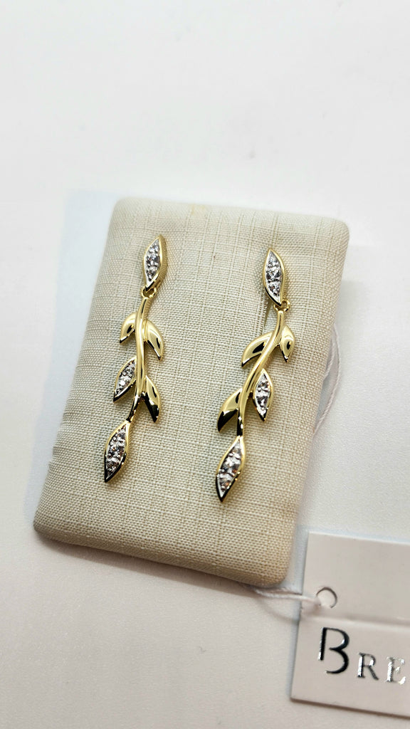 925 sterling silver / Gold plated white sapphire leaf esrrings